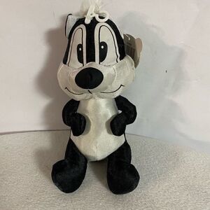 Cuddly Cousins Plush Skunk Stuffed Animal Black Gray 8in New With Tags Pepe Lepu